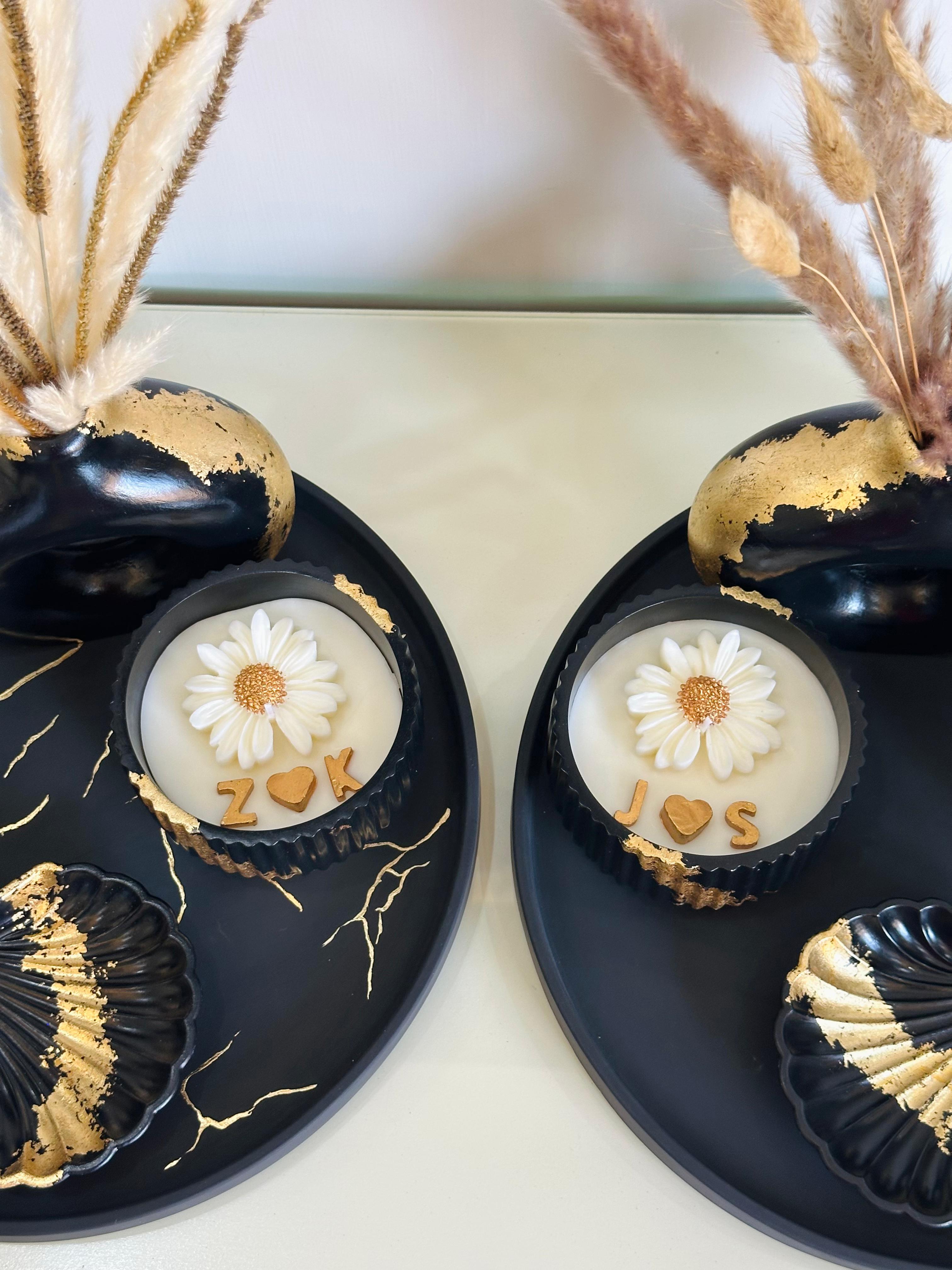 Initials Charm Daisy Candle