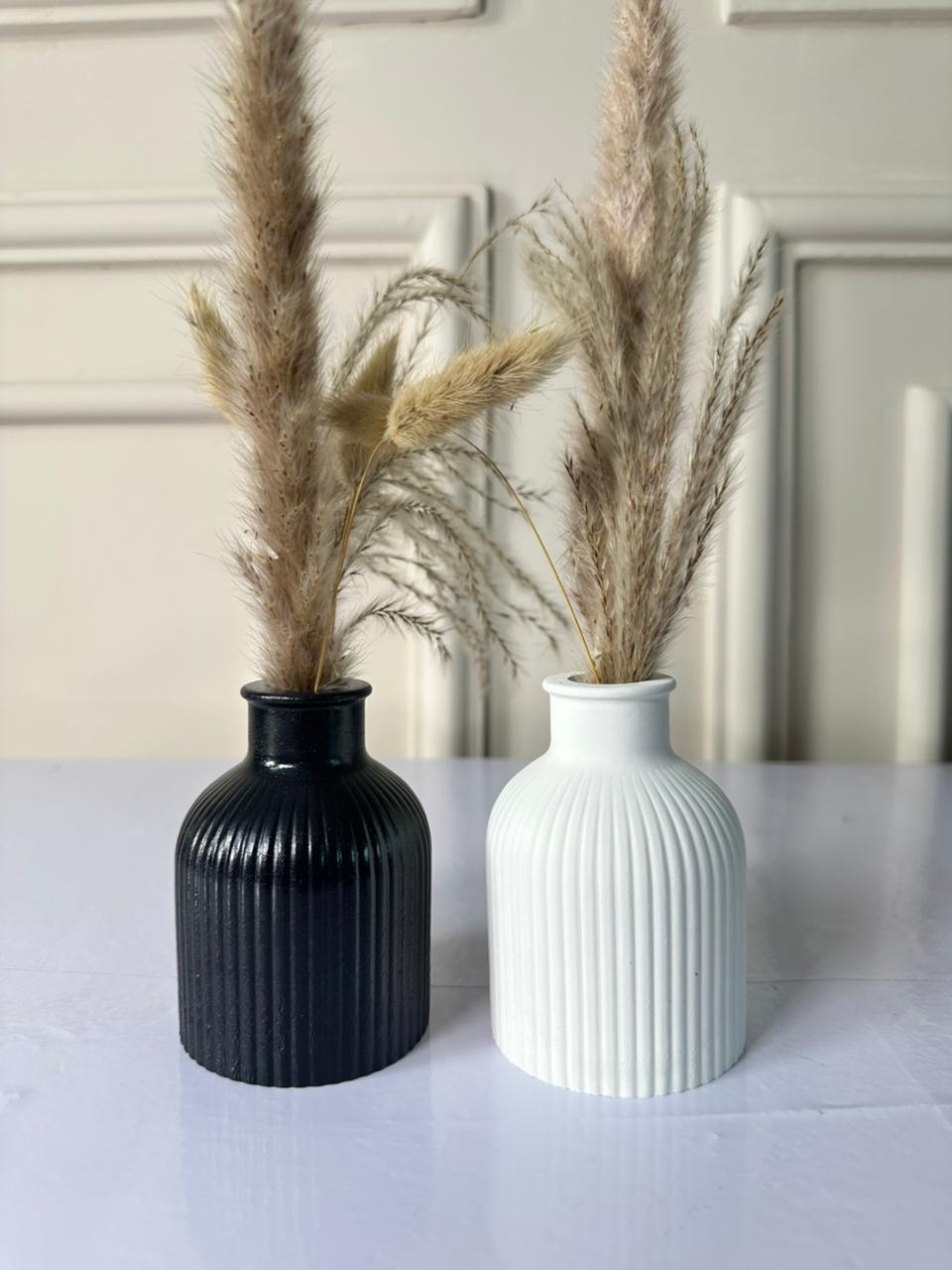 Ribbed vase